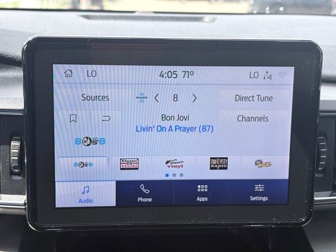 Used 2020 Ford Explorer XLT w/ Equipment Group 202A RWD image 10