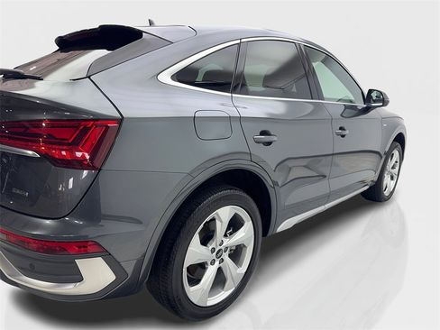 Used 2023 Audi Q5 2.0T Premium w/ Convenience Package image 13