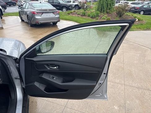 Used 2024 Honda Accord EX image 28