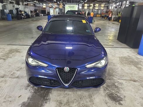 Used 2017 Alfa Romeo Giulia Ti w/ TI 19" Sport Package AWD/4WD image 14
