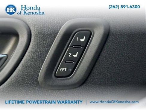 New 2025 Honda Pilot Touring image 15