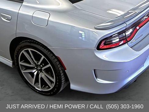 Used 2023 Dodge Charger R/T w/ Technology Group RWD image 10