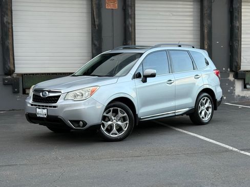 Used 2015 Subaru Forester 2.5i Touring AWD/4WD image 8