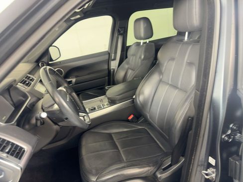 Used 2017 Land Rover Range Rover Sport HSE image 6