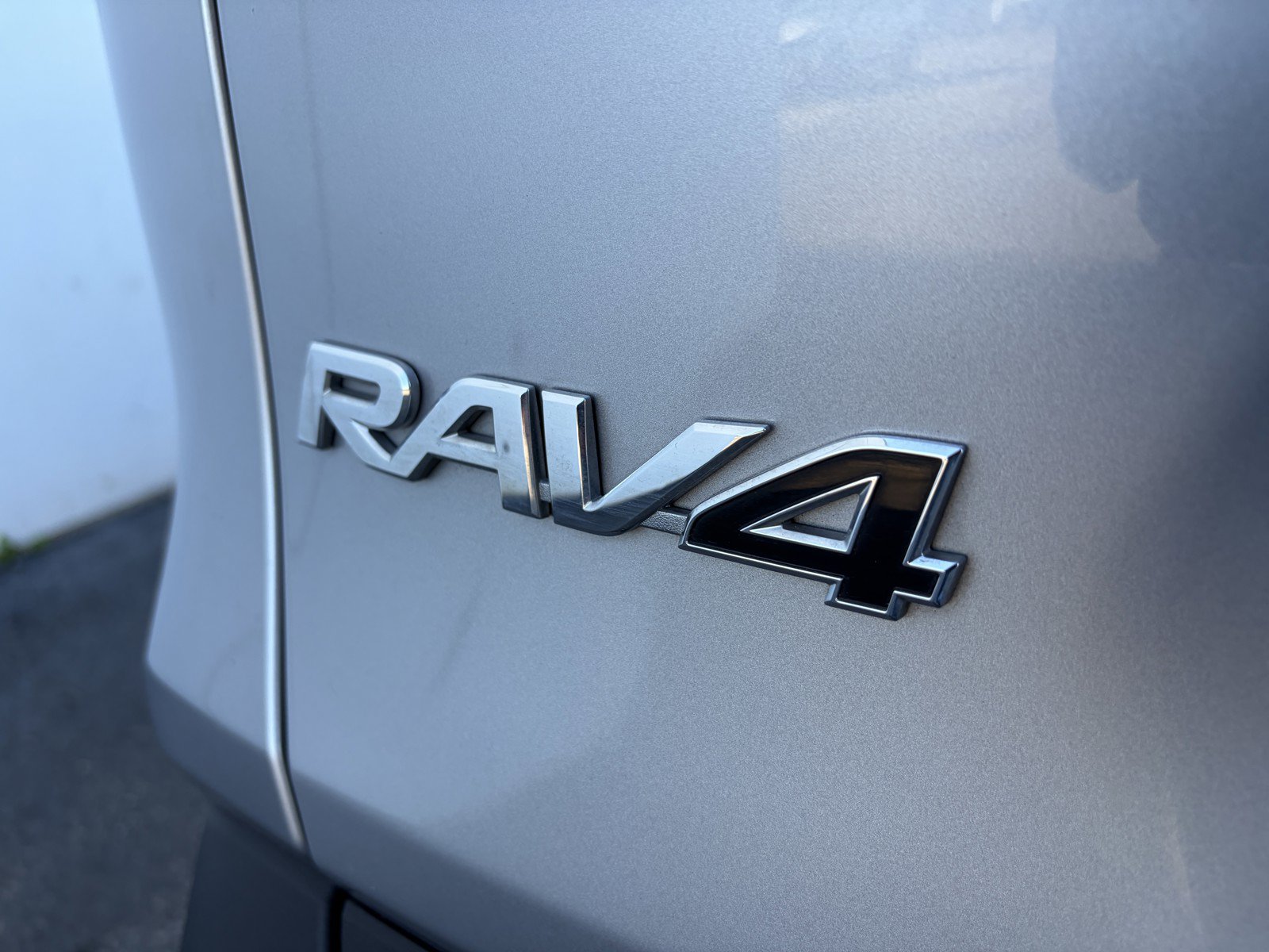 Used 2024 Toyota RAV4 XLE AWD/4WD image 29
