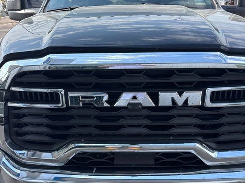 Used 2025 RAM 3500 Big Horn AWD/4WD image 1