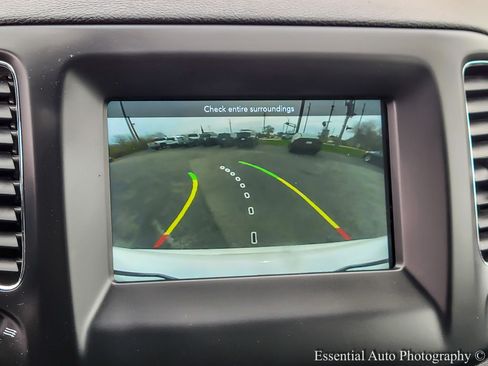 Used 2021 Jeep Compass Latitude FWD image 17