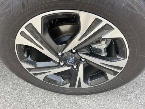 Used 2025 Subaru Crosstrek 2.0i Premium w/ Popular Package #4 image 11