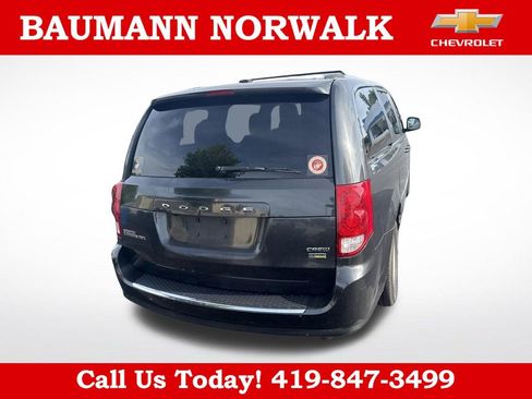 Used 2011 Dodge Grand Caravan Crew w/ Entertainment Group 1 FWD image 6