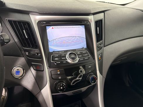 Used 2013 Hyundai Sonata SE w/ Navigation & Sunroof Pkg FWD image 14