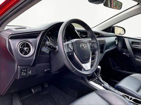 Used 2019 Toyota Corolla XSE image 18