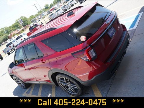 Used 2025 Ford Explorer ST-Line w/ Premium Package RWD image 11