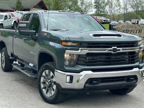 Used 2025 Chevrolet Silverado 3500 LT w/ All Star Edition AWD/4WD image 16