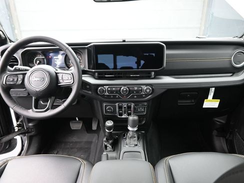 New 2026 Jeep Gladiator Mojave AWD/4WD image 25