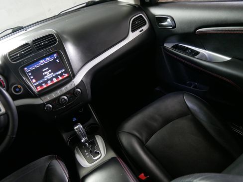 Used 2017 Dodge Journey GT w/ Driver Convenience Group AWD/4WD image 11