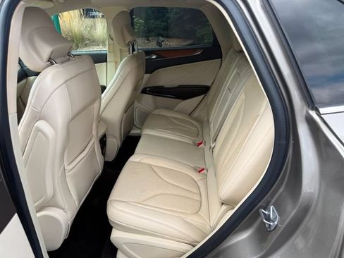 Used 2016 Lincoln MKC Reserve AWD/4WD image 7
