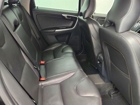 Used 2017 Volvo XC60 T5 Dynamic w/ Preferred Option Package AWD/4WD image 24