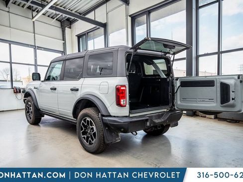 Used 2022 Ford Bronco Black Diamond AWD/4WD image 31