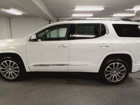 Certified 2023 GMC Acadia Denali FWD image 5