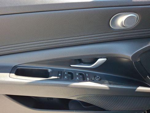 Certified 2023 Hyundai Elantra SEL w/ Convenience Package FWD image 12