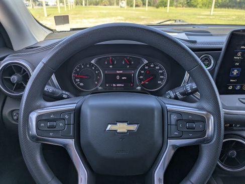 Used 2023 Chevrolet Blazer LT FWD image 24