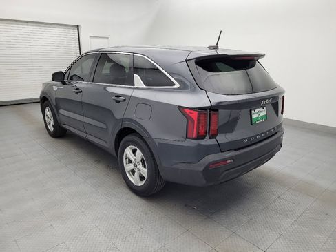Used 2022 Kia Sorento LX FWD image 5