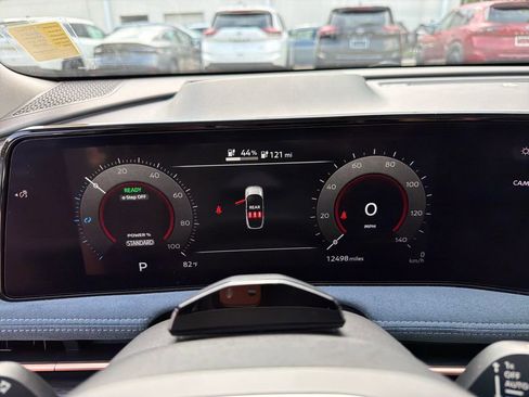 Used 2024 Nissan Ariya AWD image 25