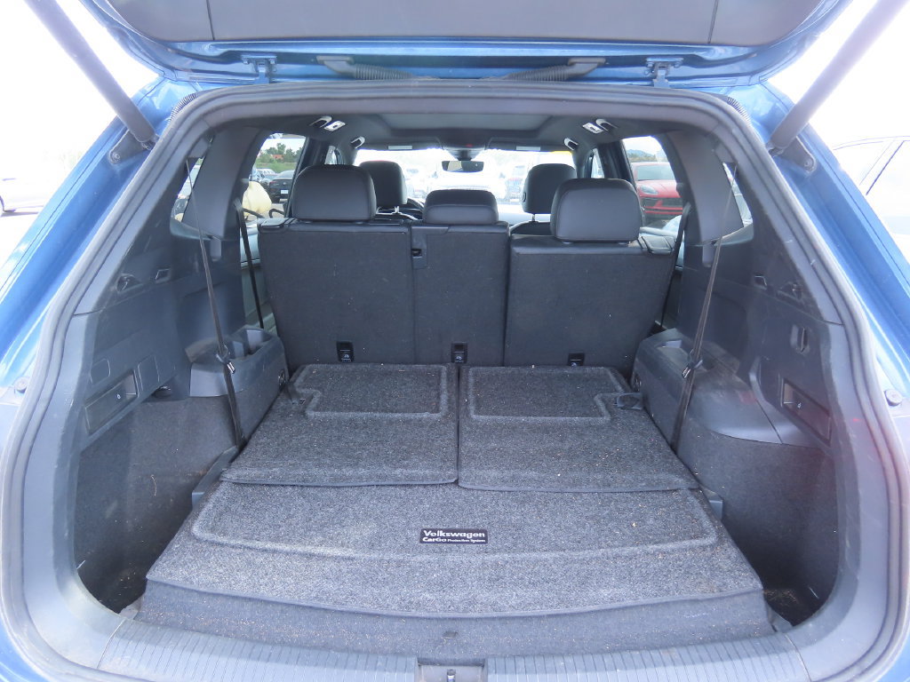 Used 2020 Volkswagen Tiguan SEL Premium R-Line AWD/4WD image 12