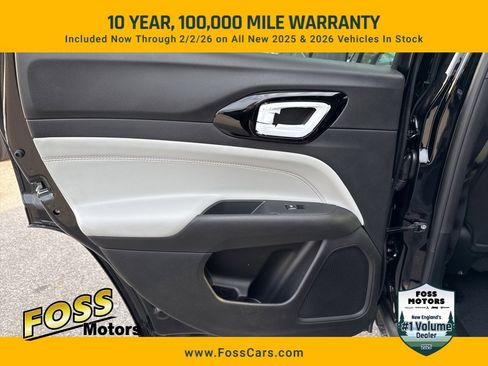 New 2025 Jeep Compass Limited image 15