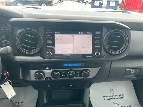 Used 2021 Toyota Tacoma SR AWD/4WD image 12