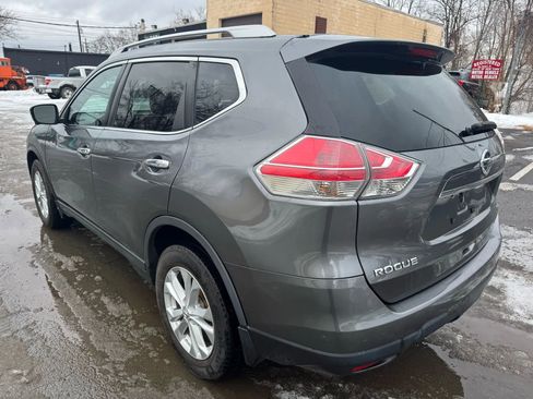 Used 2016 Nissan Rogue SV w/ SV Premium Package image 7