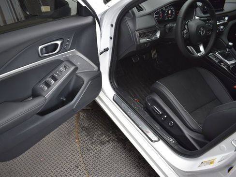 New 2025 Acura Integra A-Spec image 6