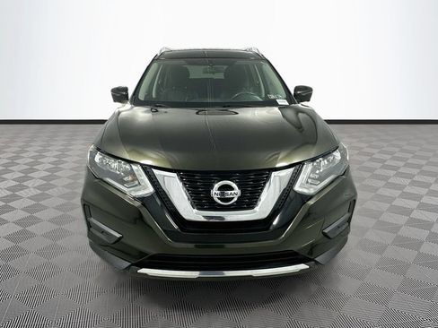 Used 2017 Nissan Rogue SV AWD/4WD image 2