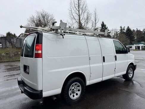 Used 2014 Chevrolet Express 1500 image 3