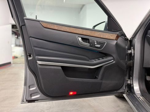 Used 2015 Mercedes-Benz E 350 4MATIC Wagon w/ Premium 1 Package image 27