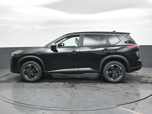 Used 2025 Nissan Rogue SV AWD/4WD image 10