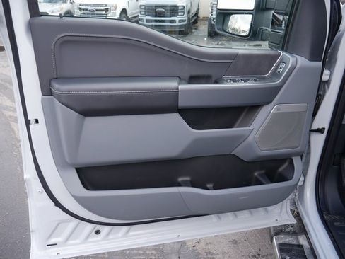 New 2025 Ford F150 XLT w/ Equipment Group 303A High image 15