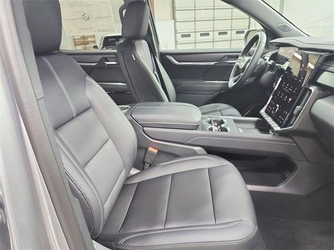 New 2026 GMC Acadia Elevation image 38