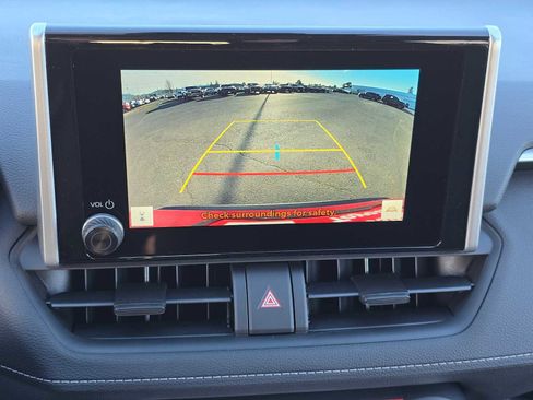 Certified 2025 Toyota RAV4 XLE w/ Convenience Package image 32