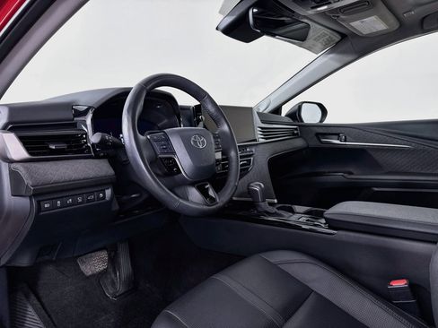 Certified 2025 Toyota Camry XLE w/ Premium Plus Package AWD/4WD image 9