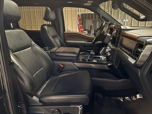 Used 2021 Ford F150 Lariat w/ Equipment Group 502A High image 19