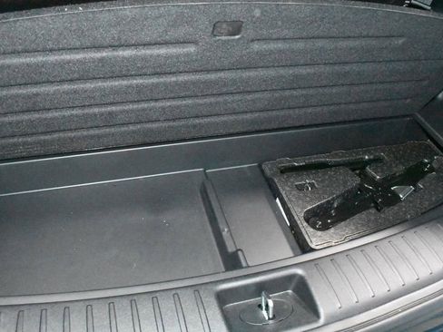 Used 2025 Kia Sorento EX FWD image 35