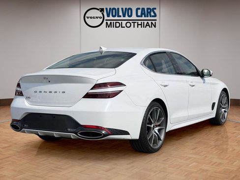 Used 2025 Genesis G70 2.5T RWD image 19