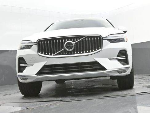 Certified 2023 Volvo XC60 B5 Plus w/ Protection Package Premier image 38