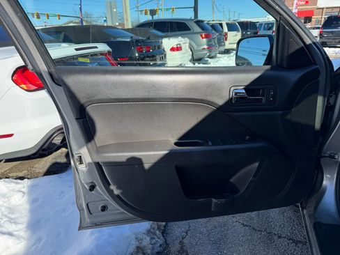 Used 2008 Ford Fusion SEL image 10