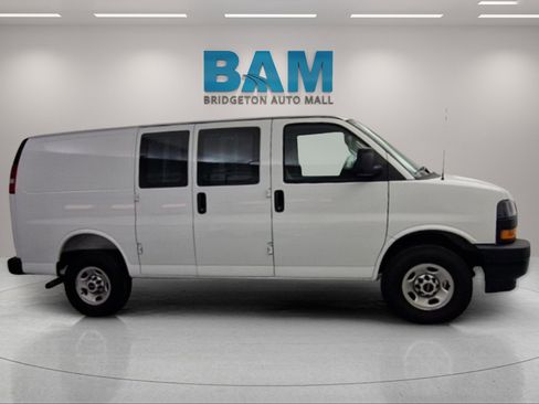 New 2025 GMC Savana 2500 w/ Driver Convenience Package image 7