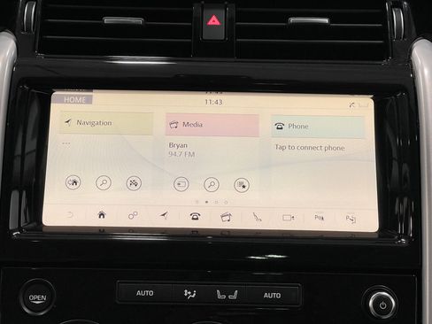 Used 2018 Land Rover Discovery HSE Luxury image 24