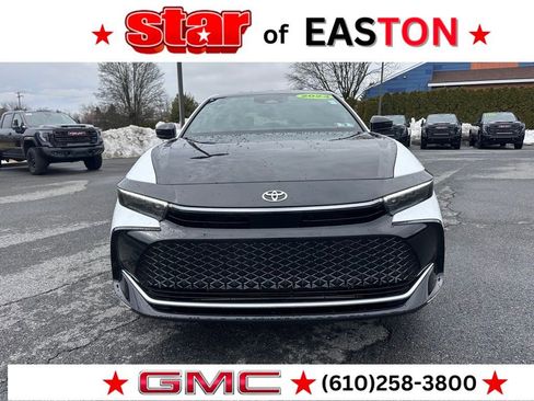 Used 2024 Toyota Crown Platinum image 4