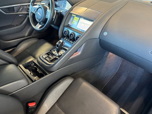 Used 2023 Jaguar F-TYPE R-Dynamic image 14