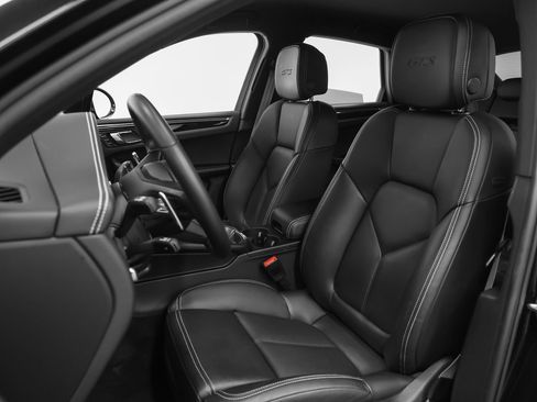 Certified 2023 Porsche Macan GTS AWD/4WD image 46